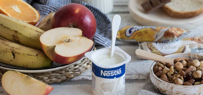 Imagen de Fruta, Yogur, Frutos Secos, Cereales