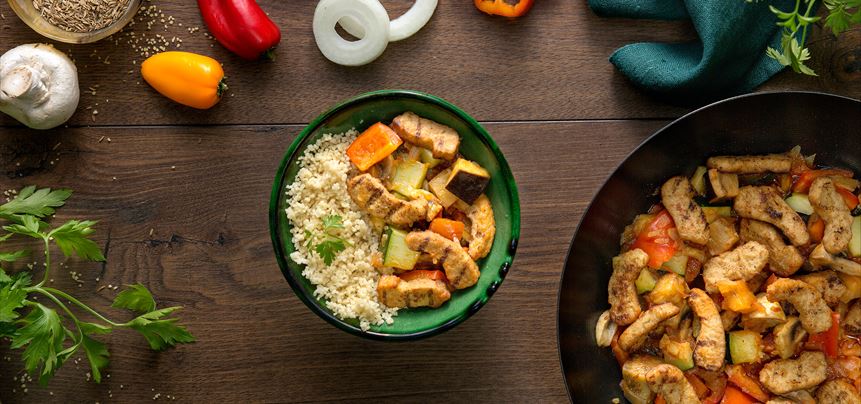 Imagen de Wok de verduras con bocaditos y couscous