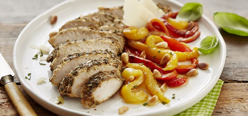 Imagen de Pollo a las finas hierbas con pimientos asados