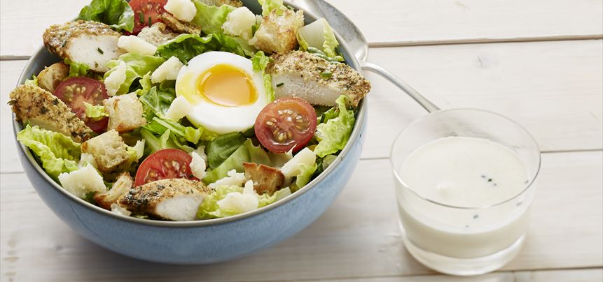 Imagen de Ensalada César con pollo a la plancha
