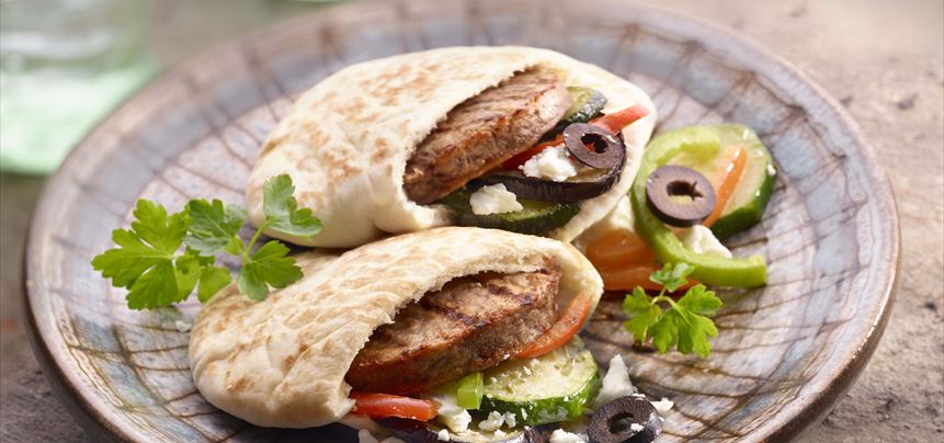 Imagen de Classic Burger a la griega con pan de pita