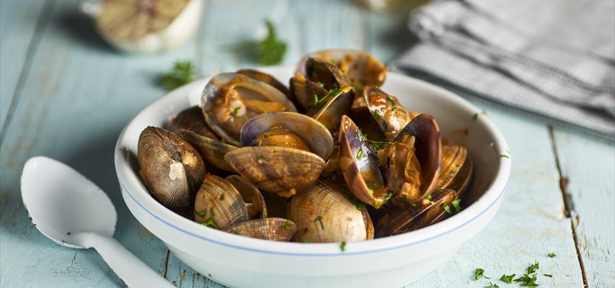 Imagen de Almejas a la marinera con tomate