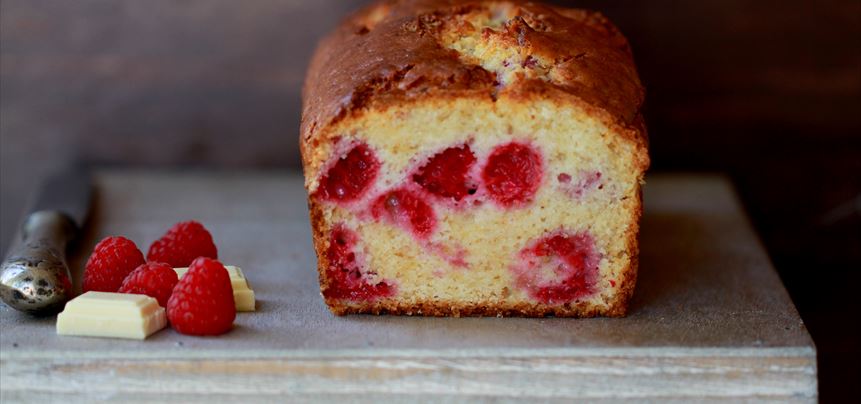 Imagen de Bizcocho de chocolate blanco y frambuesa