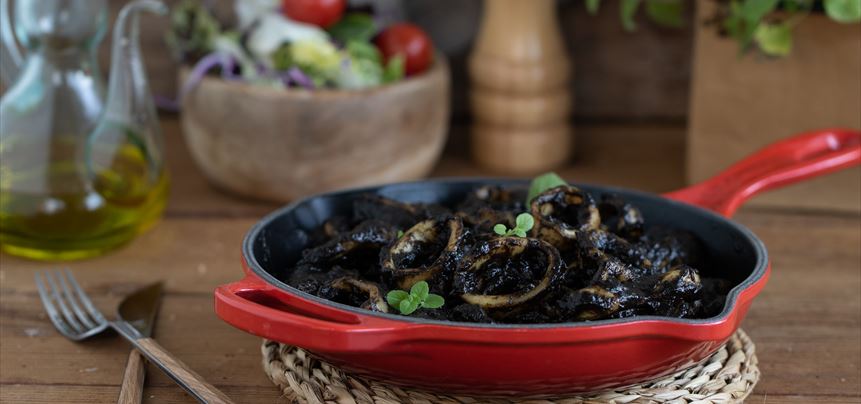 Imagen de Calamares en su tinta