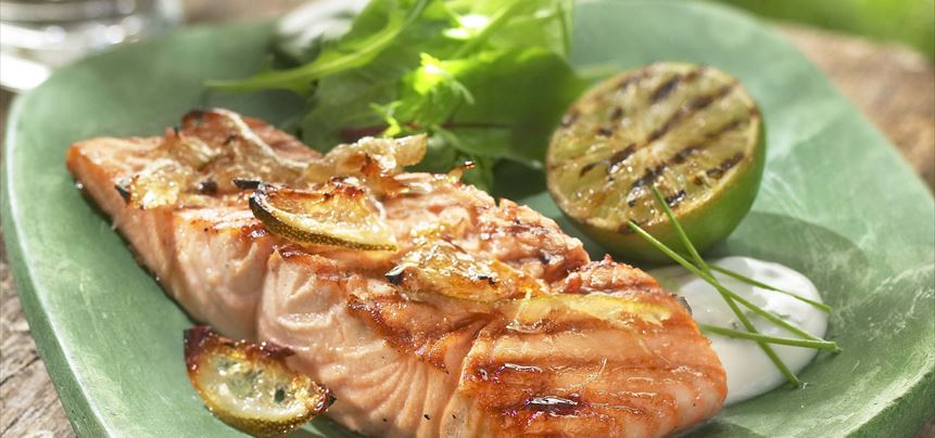 Imagen de Salmón con limas y salsa de hierbas ligera